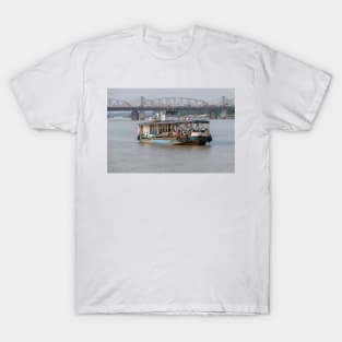 Boats on the Hooghly 04 T-Shirt